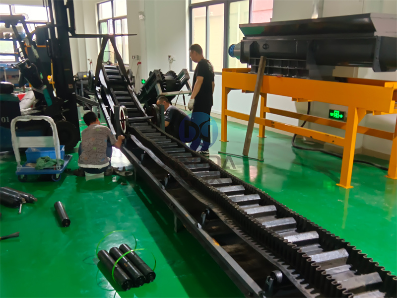 教长治用户如何挑选有机肥设备皮带输送机