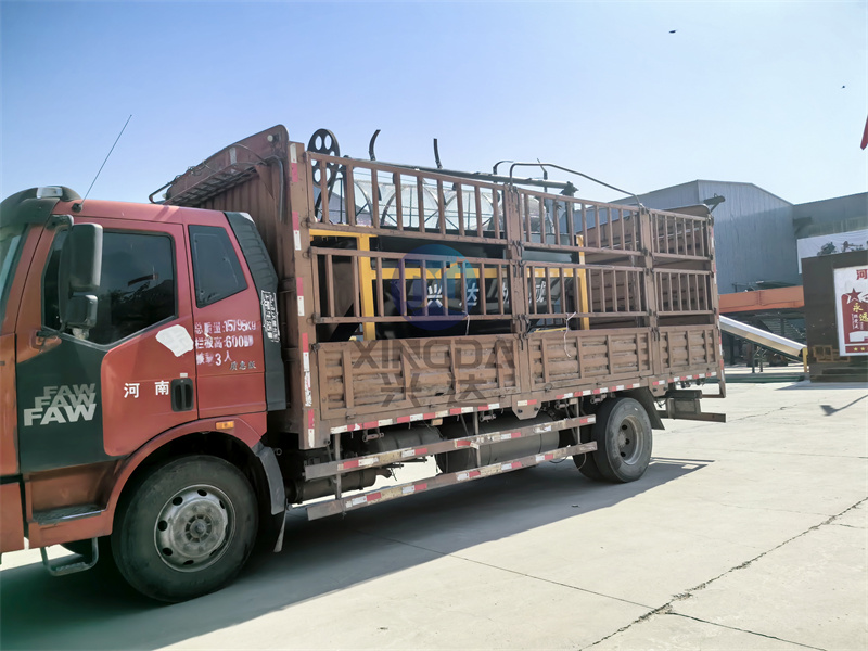 1003型有机肥筛分机发货现场