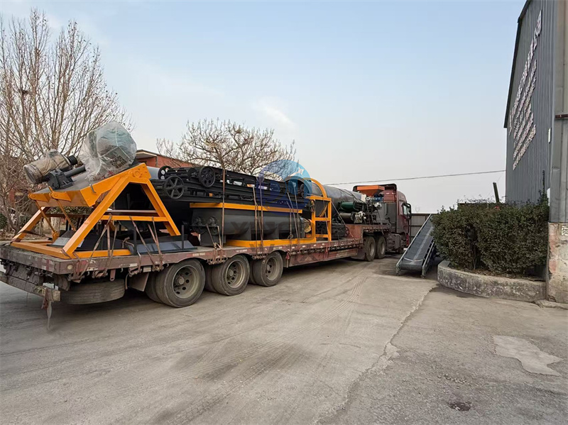 猪粪有机肥生产线发货现场