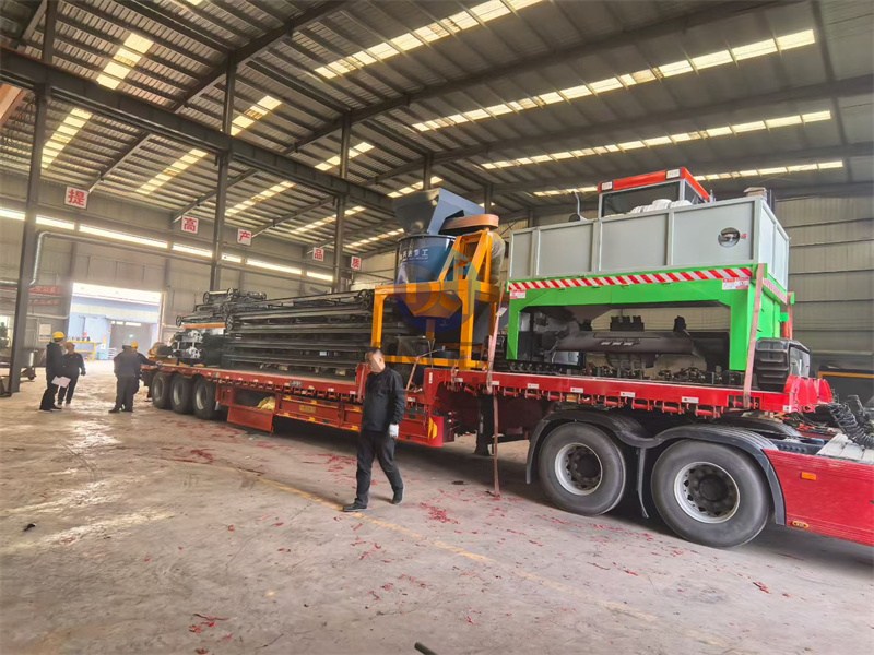 年产5万吨粉剂有机肥生产线发货现场